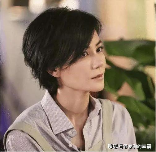 15年前得不到王菲，15年后就去撩她女儿，网友：通“吃”两代明星