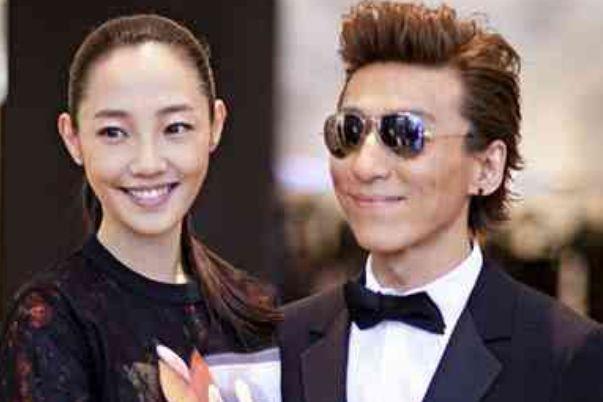 “长得丑”却娶了漂亮老婆的4位男星，前3位已离婚，图4很幸福