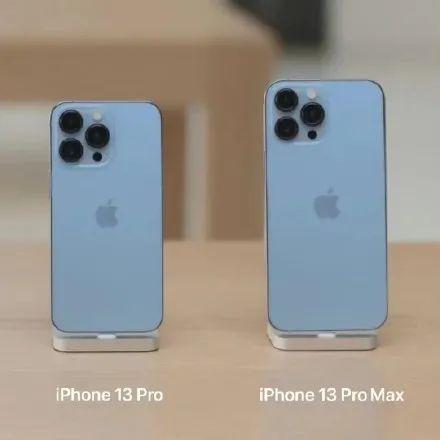 iPhone 13全系列真机实拍，新配色有点好看！