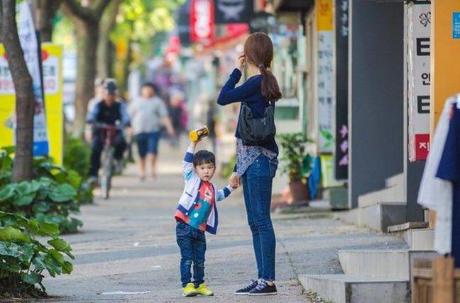 34岁老母亲的自述：当我尝试“躺平”以后，儿子反而开始独立了