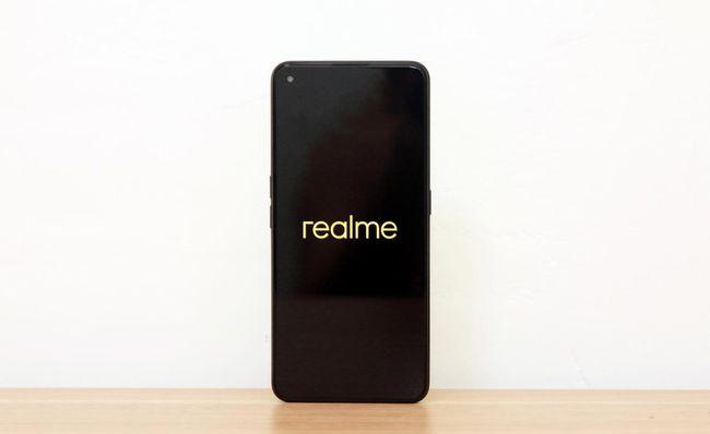 大电池，续航久，出行必备神机：realme GT Neo2助你轻松玩转长假