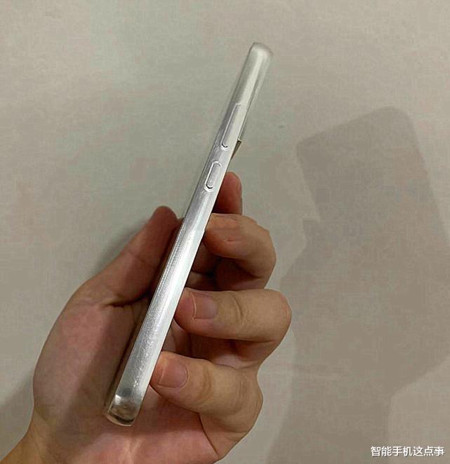 三星新机曝光：外观机模和参数基本确认，还买什么iPhone13？