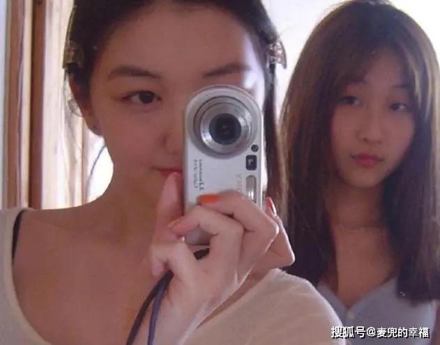 王菲女儿近照曝光，摘掉“兔唇女孩”标签，如今逆袭“美到犯规”