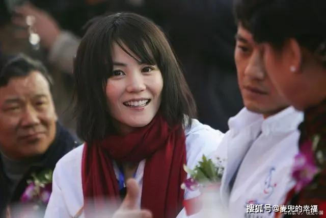 王菲女儿近照曝光，摘掉“兔唇女孩”标签，如今逆袭“美到犯规”