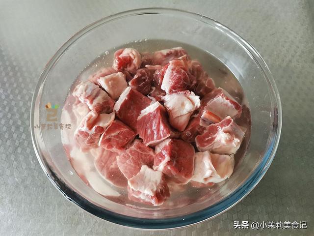 炖牛肉，别放错调料，牢记“3放3不放”，牛肉不腥不柴，软烂入味