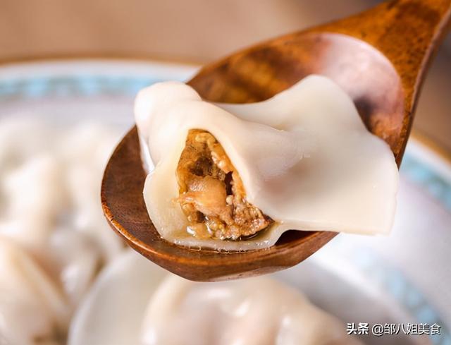 冻饺子怎么煮才好吃？掌握正确方法，饺子煮不破，口感像鲜饺