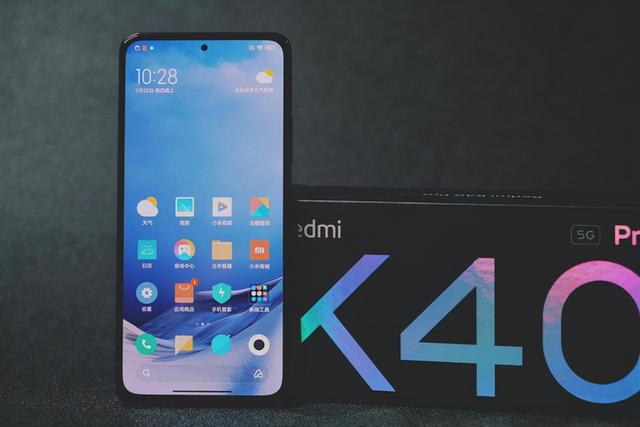 为K40S预热？卢伟冰回顾Redmi K40很能打，无愧年度旗舰机守门员