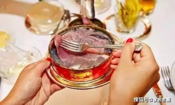 让老外引以为傲的4种美食，我们闻都不想闻，老外：一顿不吃就馋