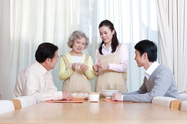 岳母照看外孙子3年突然生病，女婿:赶紧送回家吧，不然麻烦大了