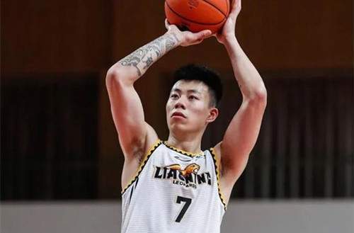四次华丽重扣之余三点印证,张镇麟完美"蜕变
