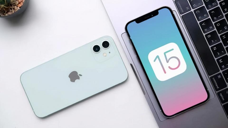 iPhone 13+iOS15翻车，Apple Watch7翻车，苹果这是肿么了？