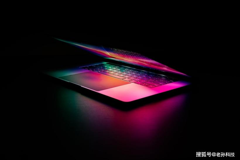 乔布斯出现在MacBook Pro嘉宾名单，笔记本也用刘海屏设计？