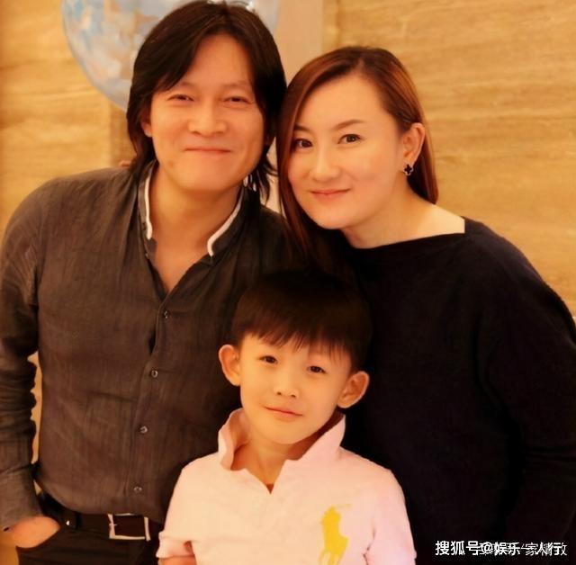 杨志刚本应姓郭？演技出色的他，在家也是一个暖男，对儿子很宠爱