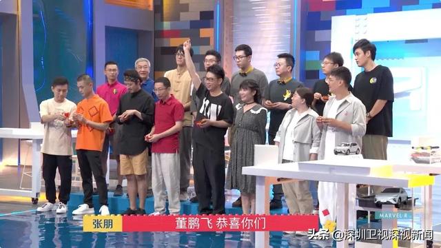 把行李箱、缝纫机劈成两半？乐高大神看了想淘汰