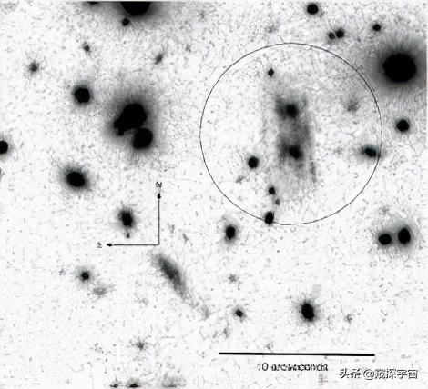 距地球110亿光年，哈勃拍到一个神秘物体！外形奇特，难以解释