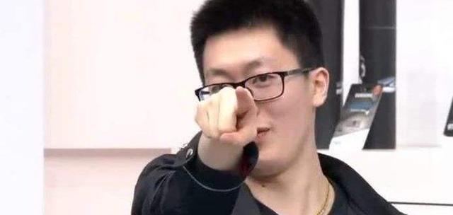 “奶死Faker、奶输EDG”管式毒奶重现，弹幕炸裂：管泽元闭嘴！