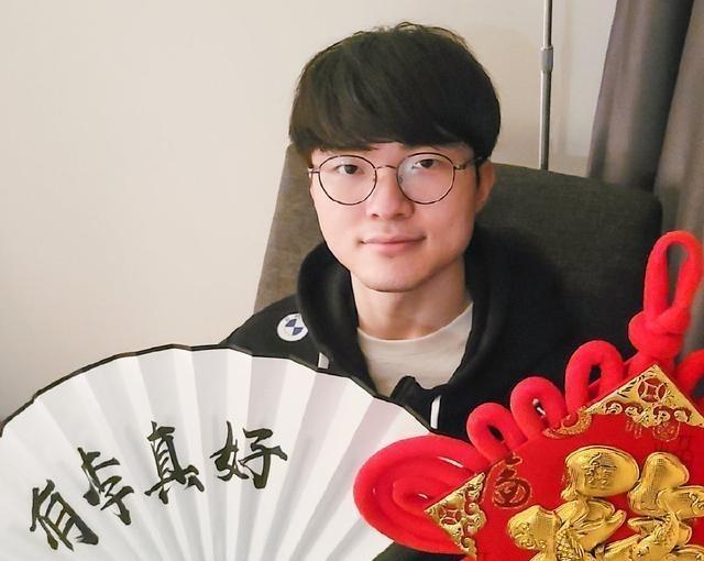 “奶死Faker、奶输EDG”管式毒奶重现，弹幕炸裂：管泽元闭嘴！