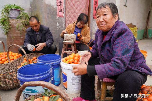 农村7旬奶奶到堂弟家干活，不要工钱管饭就行，背后有故事