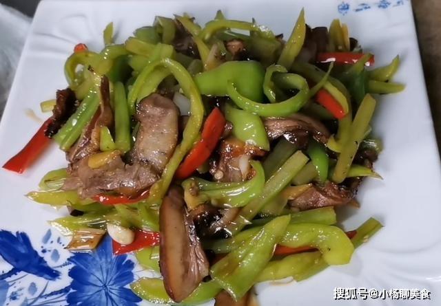 教你做简单下饭的农家香辣猪头肉，弹性十足有嚼劲，让人回味无穷