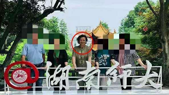 “观音”左大玢近照曝光，77岁变样仍美丽，丈夫帅气是影帝之师