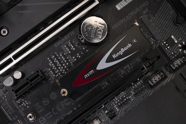 游戏本升级之选，性价比nvme M.2固态硬盘代表，金百达K230 pro