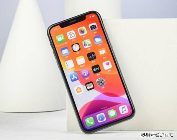 iPhone13不再是第一选择，iPhone12终于降价了，销量已起飞