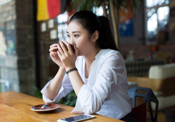 25岁女子肝癌离世！医生叹息：“1红薯”停止食用，比喝5斤酒还伤肝