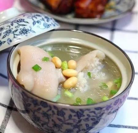 美食精选：黄豆炖猪蹄，川味椒麻鸡，青辣椒茄子泥，西施玉米做法