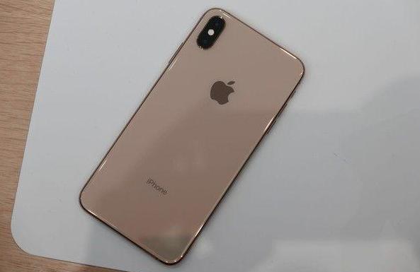 高价买的iPhoneXS Max竟然是翻新机，但是验机报告是全绿怎么解释？