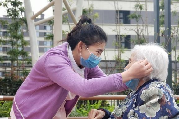 宝妈最难的三年，婆婆不愿带孩子，媳妇不愿帮养老被指不孝