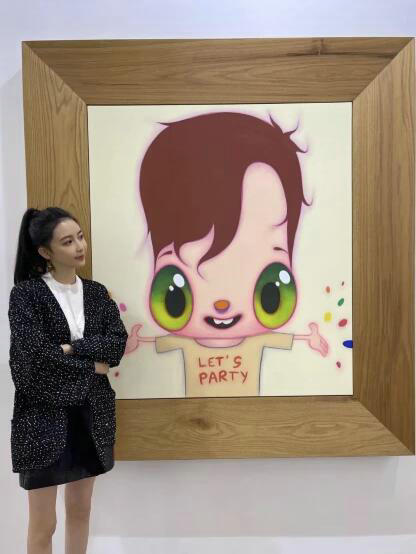 潘玮柏宣云合体现身看画展 两人互拍感情甜蜜惹人羡