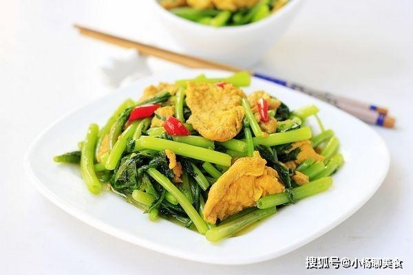 鸡蛋和此物是绝配，每天炒一盘，排出毒素，清肝火，早食早受益