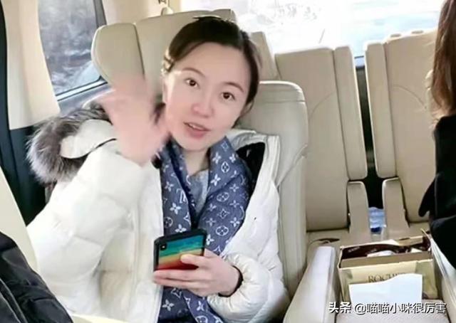 闫学晶：为爱一婚甘做后妈，再婚怀孕后，继女和亲儿子态度大不同