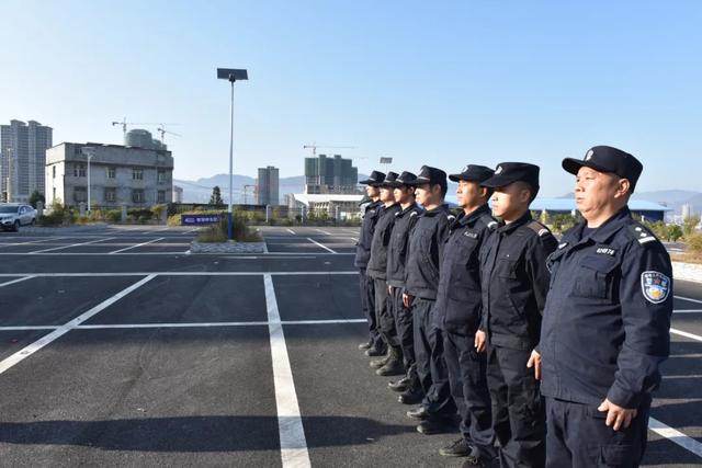 黄正勇：一警一犬，28年的坚守