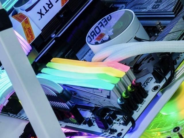 PMIC延迟35周 DDR5内存短期降价无望