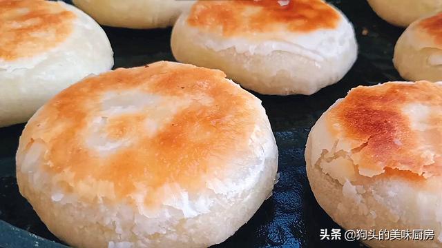 红豆酥饼的懒人做法，外面20块钱一斤，在家做成本不到5元，真香