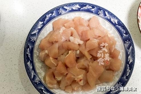 鸡肉这样炒，简直太好吃了，春天要常吃，增强体质，不闹病不发胖