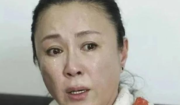 26岁成“最美妲己”,两度离婚又犯罪入狱：是谁毁了她?