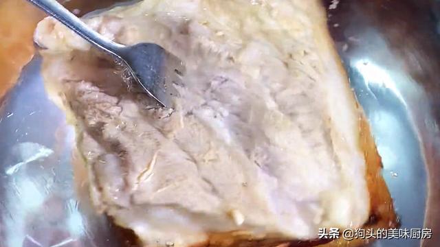 难怪饭店的扣肉那么好吃，原来技巧很简单，学会了给家人露一手