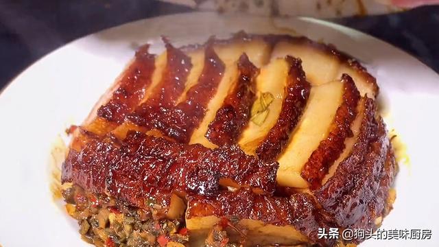 难怪饭店的扣肉那么好吃，原来技巧很简单，学会了给家人露一手