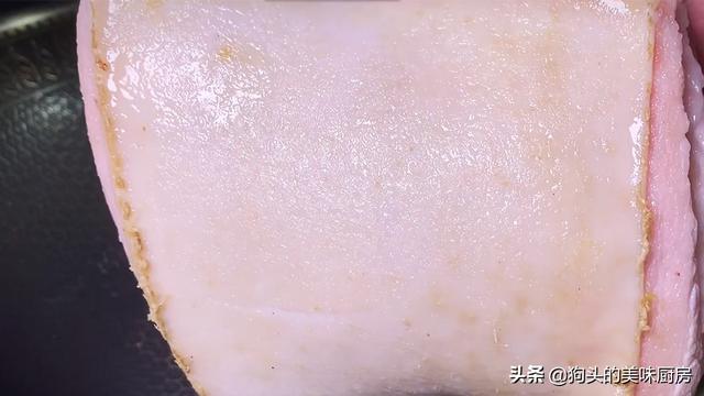 难怪饭店的扣肉那么好吃，原来技巧很简单，学会了给家人露一手