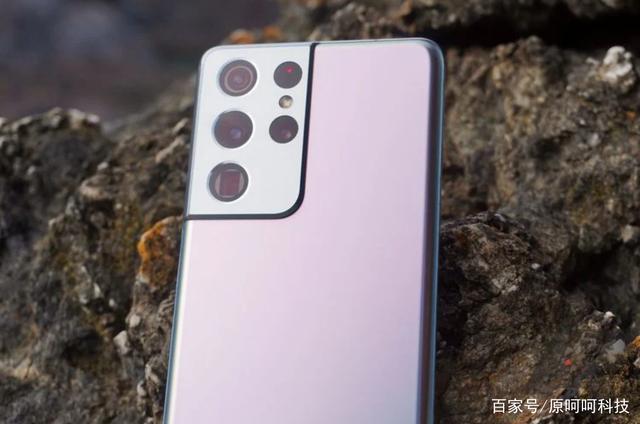 谷歌Pixel 6 Pro VS 三星GalaxyS21 Ultra：顶级“机皇”并驾齐驱