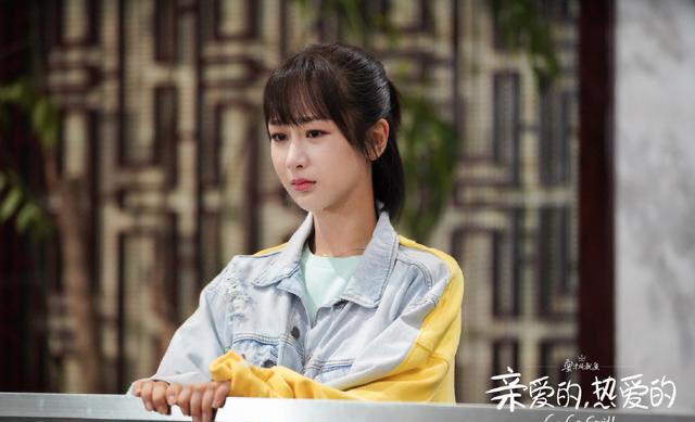 杨紫“剧拋脸”演绎又一热播剧，夏雪变贺顿《女心理师》成功出圈