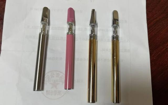 极易中招！这种“加料”香烟千万别碰，吸一口就上瘾！