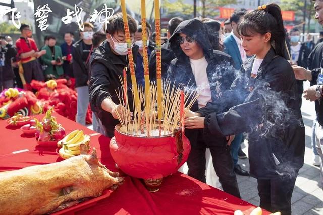 佛山市公安局原型！《飞警战神》开机