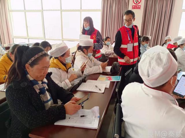 吉祥社区联合县疾病预防控制中心开展“生命至上终结艾滋健康至上”主题宣传活动