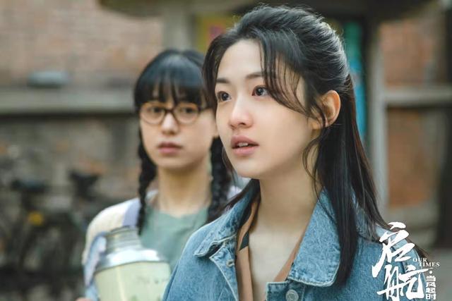 小敏家：继张子枫后，黄磊又捧红了一位00后演员，颜值不输李庚希