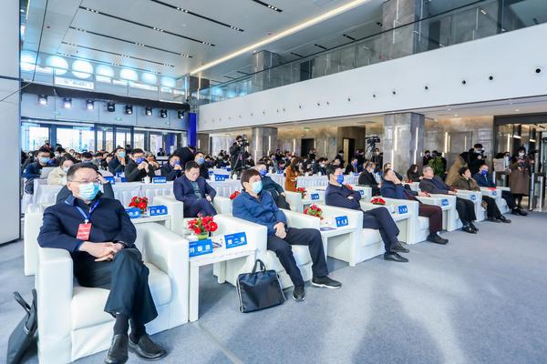 中软国际、紫光等一批重磅项目落地郑州高新区 共谋智慧产业发展