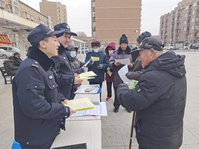 【鞍警在线】鞍山公安开展“禁燃禁放烟花爆竹暨规范养犬”集中宣传月活动