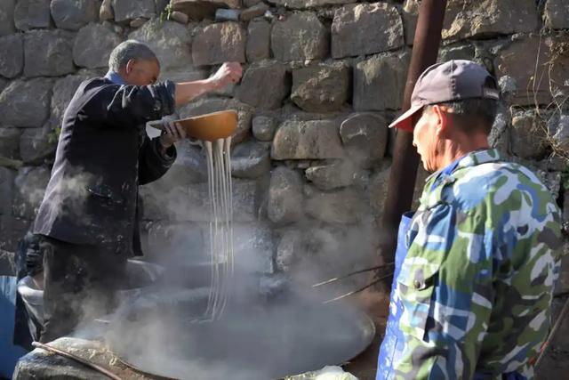 【乡村振兴】平山：传统手工红薯粉条加工拓宽群众致富路